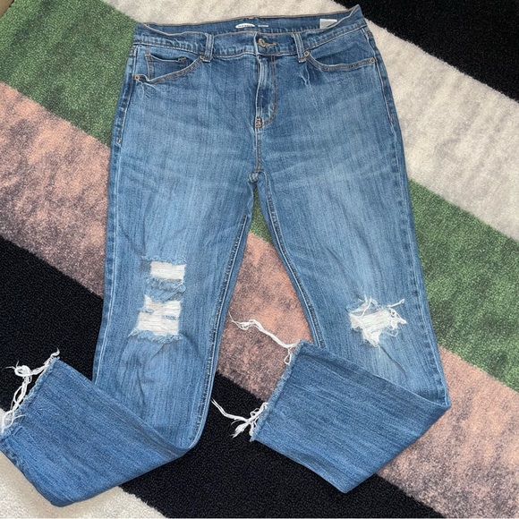 👖 8 Old Navy Alcatraz Distressed Boyfriend Jeans - Picture 1 of 6